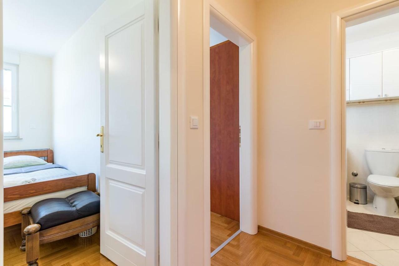 Apartment Klara Pula Extérieur photo