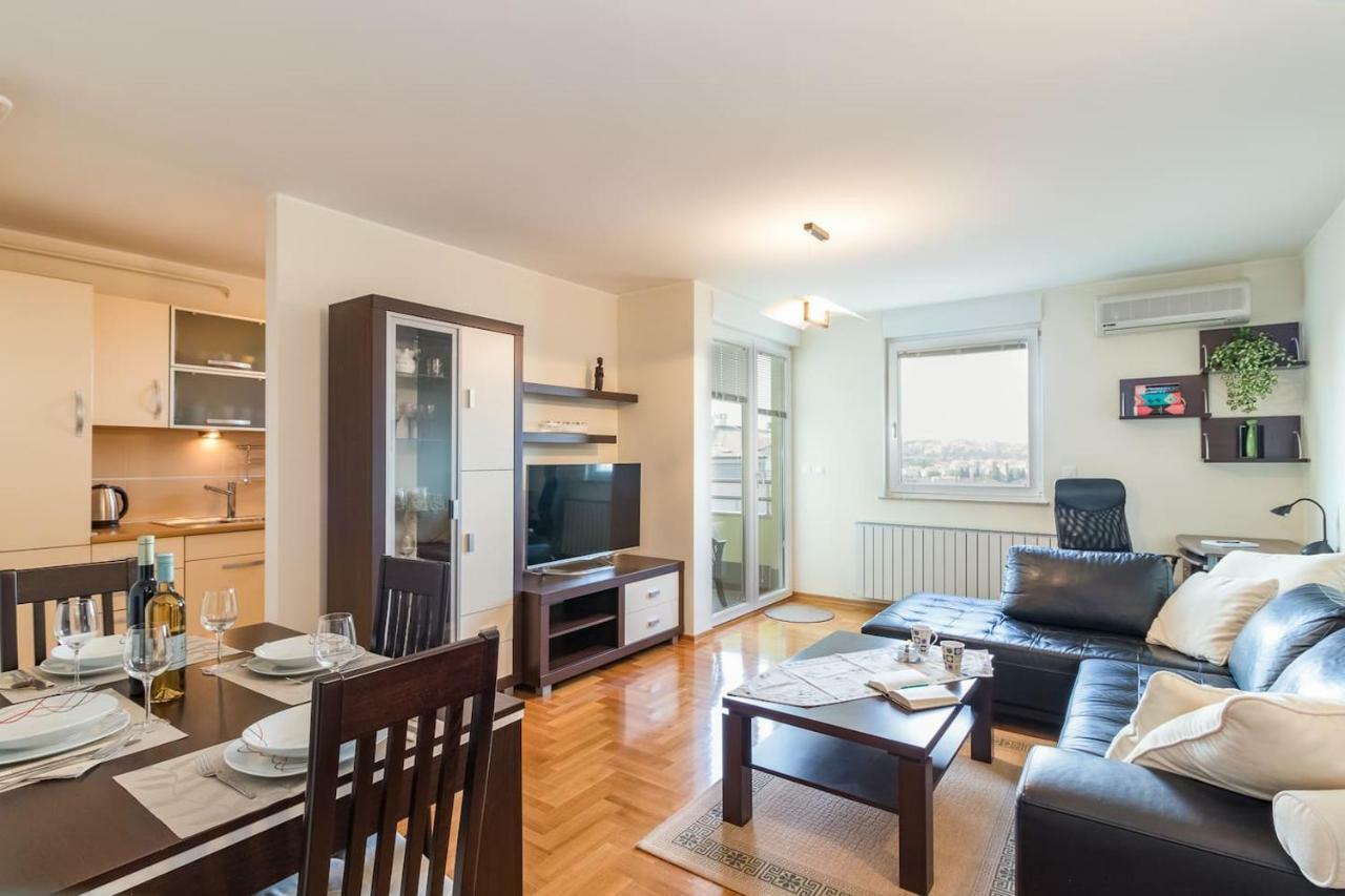 Apartment Klara Pula Extérieur photo